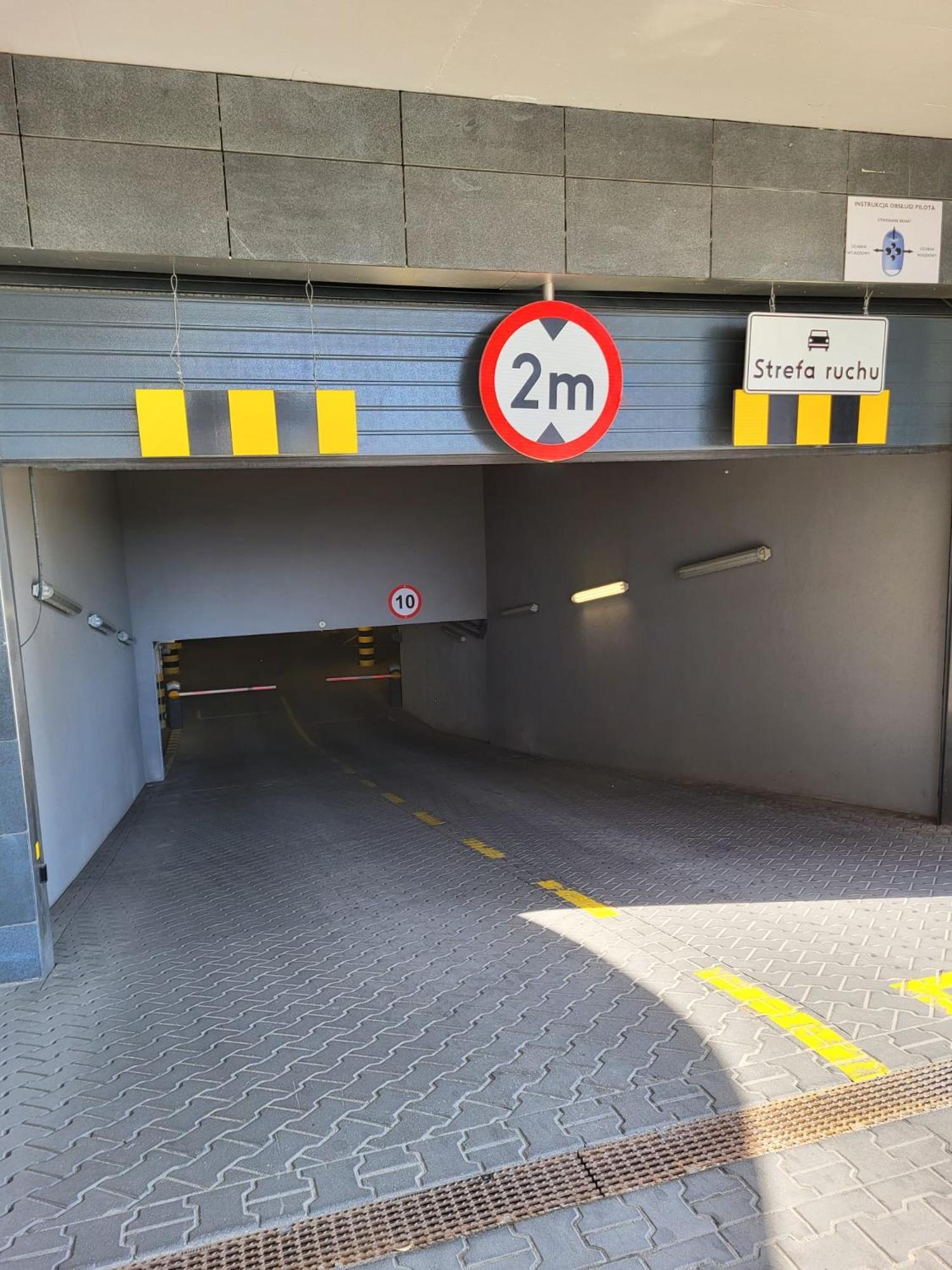 Apartament Em Klimatyzacja&Parking Rzeszów Εξωτερικό φωτογραφία