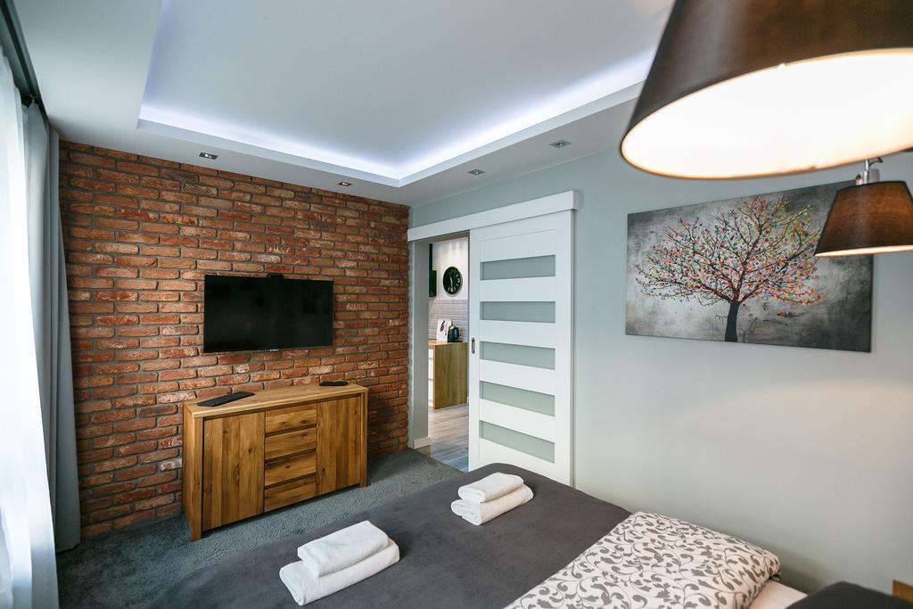 Apartament Em Klimatyzacja&Parking Rzeszów Εξωτερικό φωτογραφία
